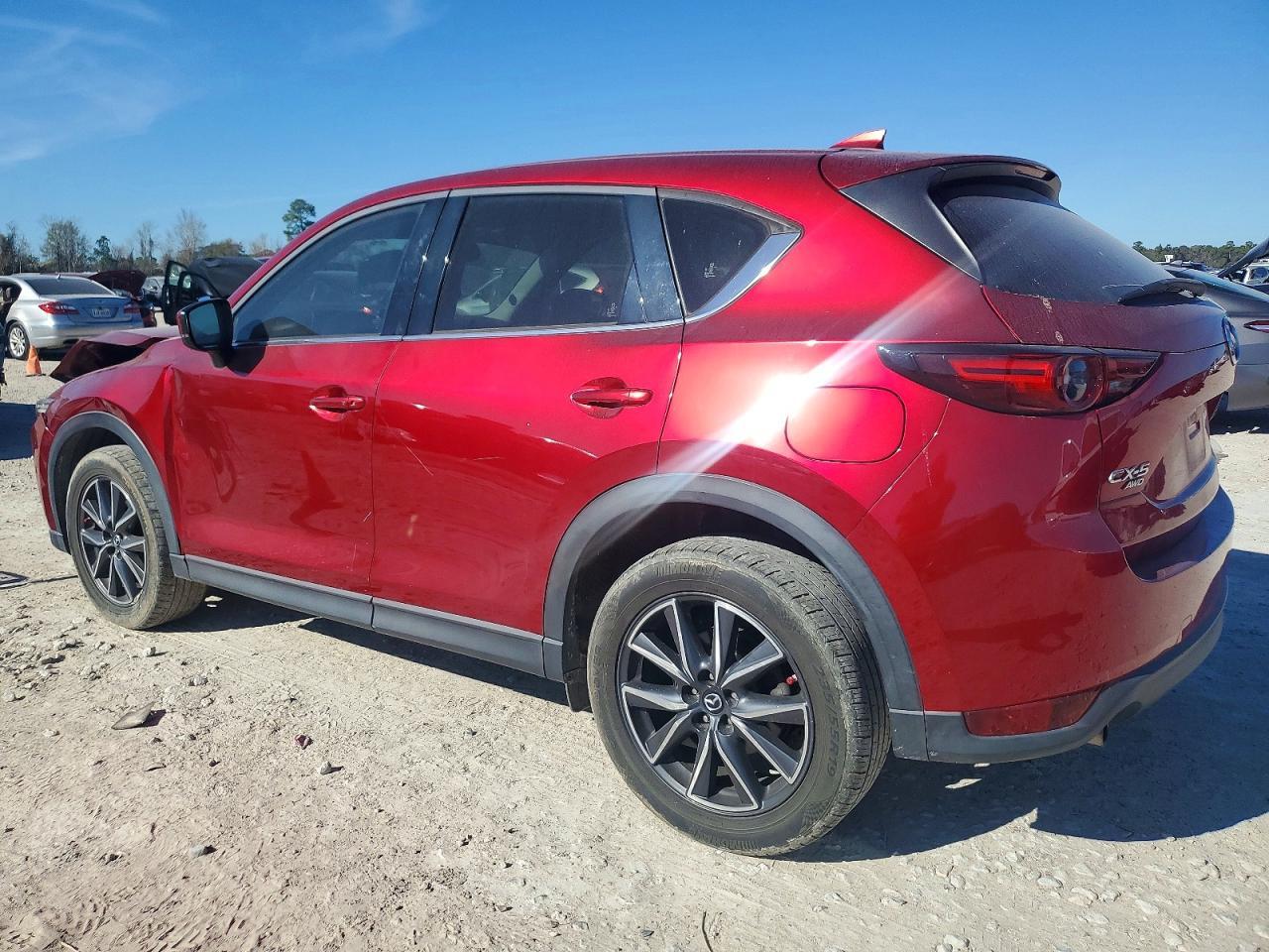 2017 Mazda Cx-5 Grand Touring - Image 2