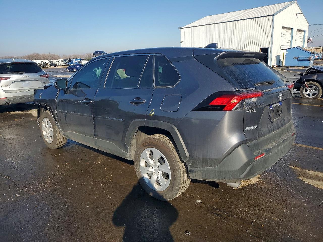 2024 Toyota Rav4 Le - Фото 2