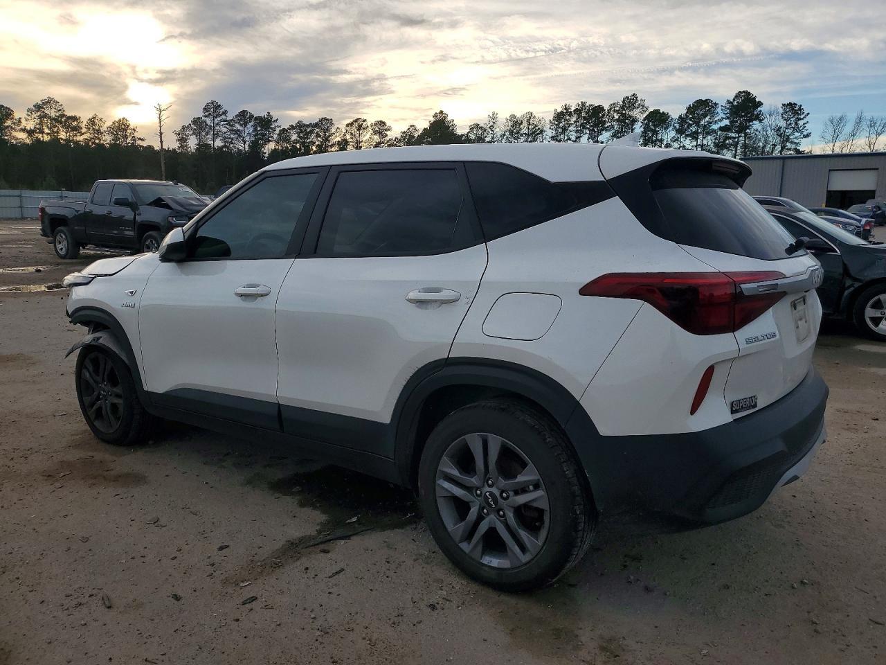 2023 Kia Seltos Lx - Фото 2