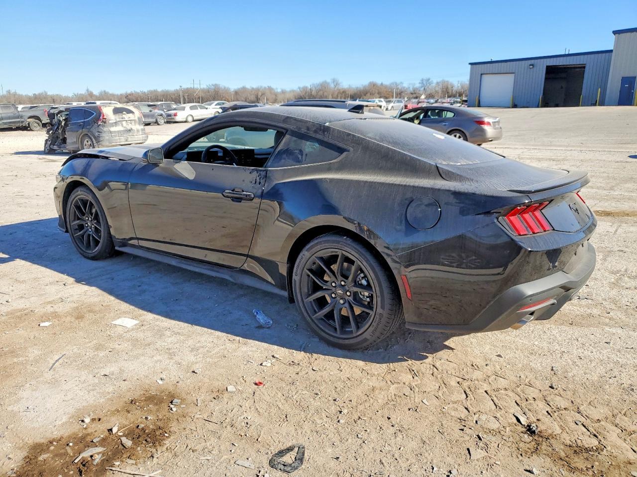 2025 Ford Mustang - Фото 2