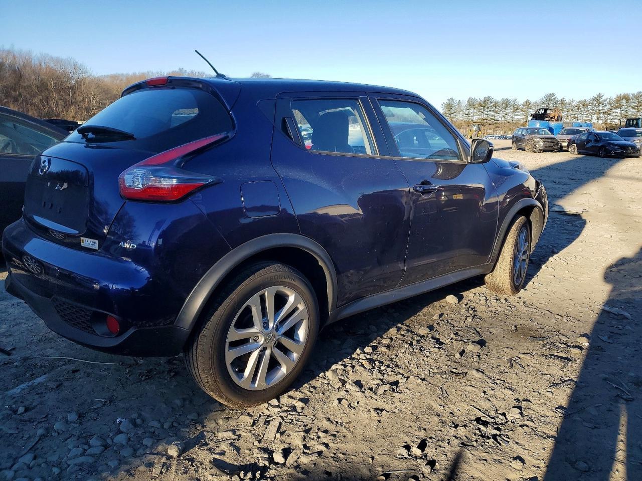 2016 Nissan Juke S - Фото 3