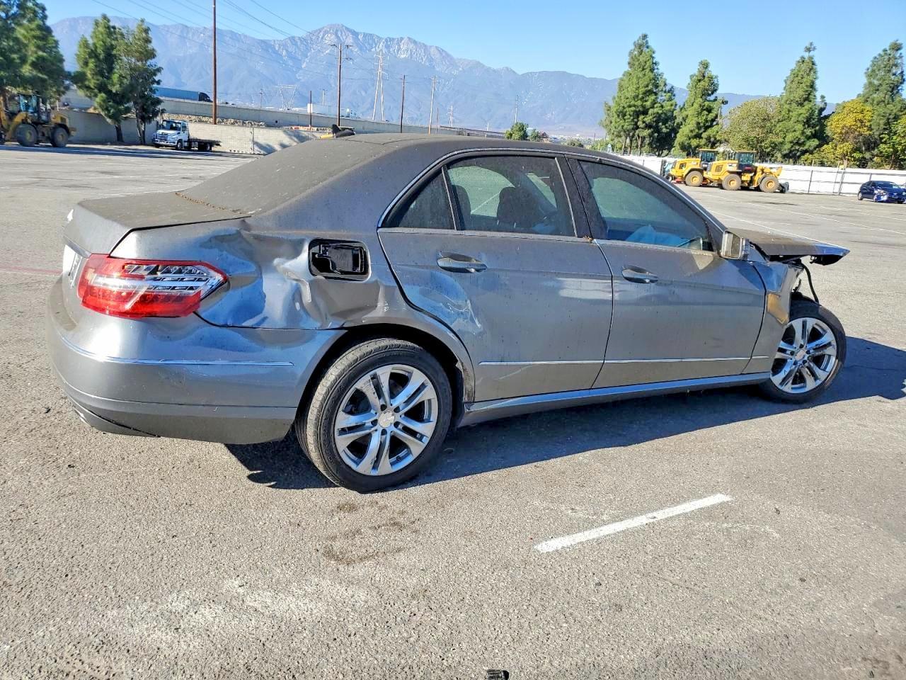 2010 Mercedes-Benz E 350 - Image 3