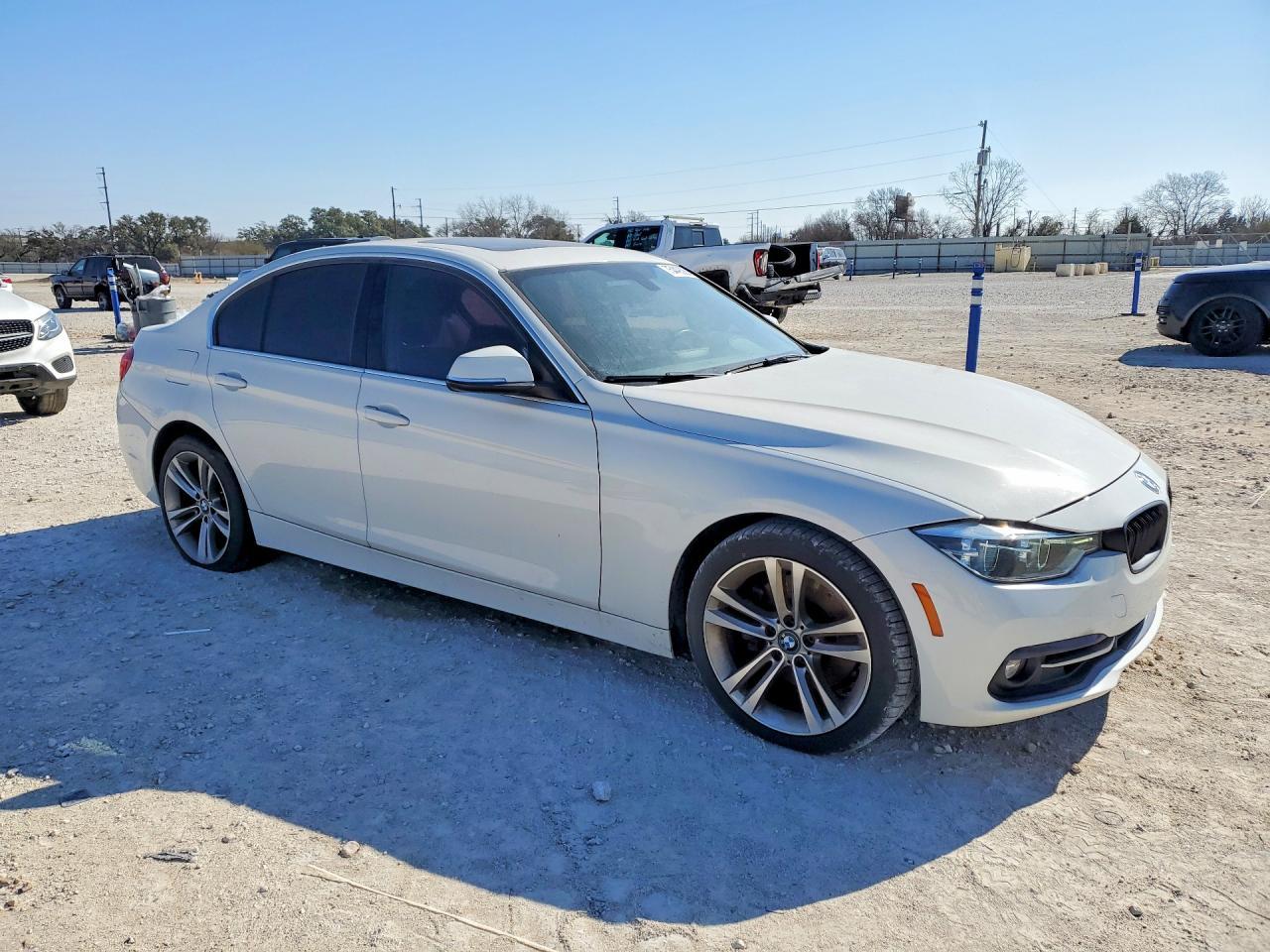 2018 BMW 330E - Фото 4