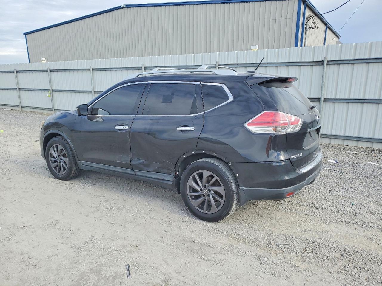 2016 Nissan Rogue S - Image 2