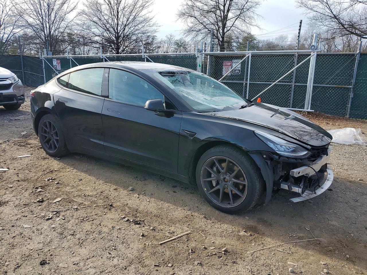 2021 Tesla Model 3 - Фото 4
