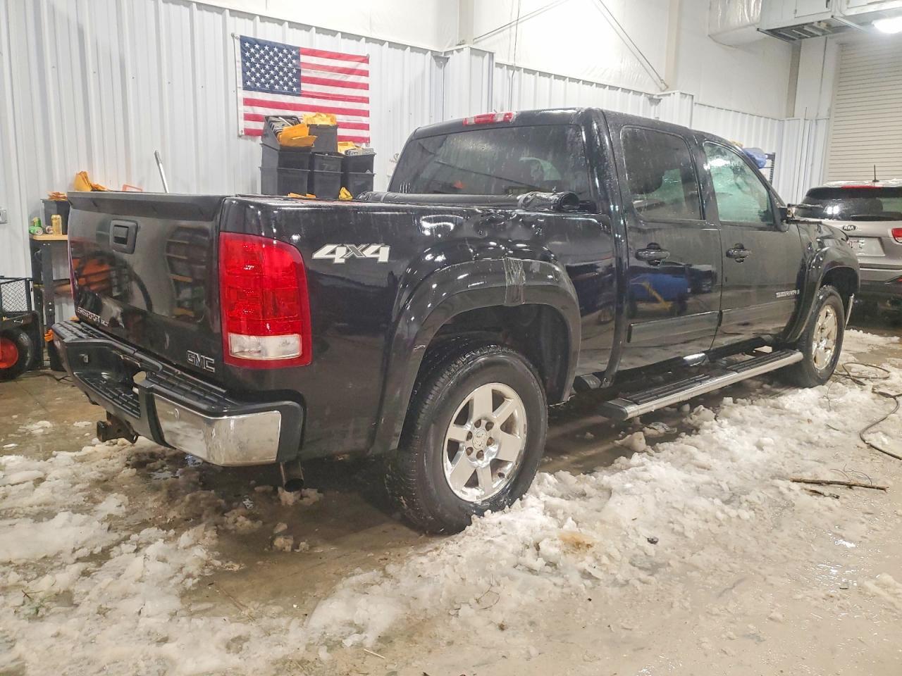 2007 GMC New Sierra K1500 - Image 3