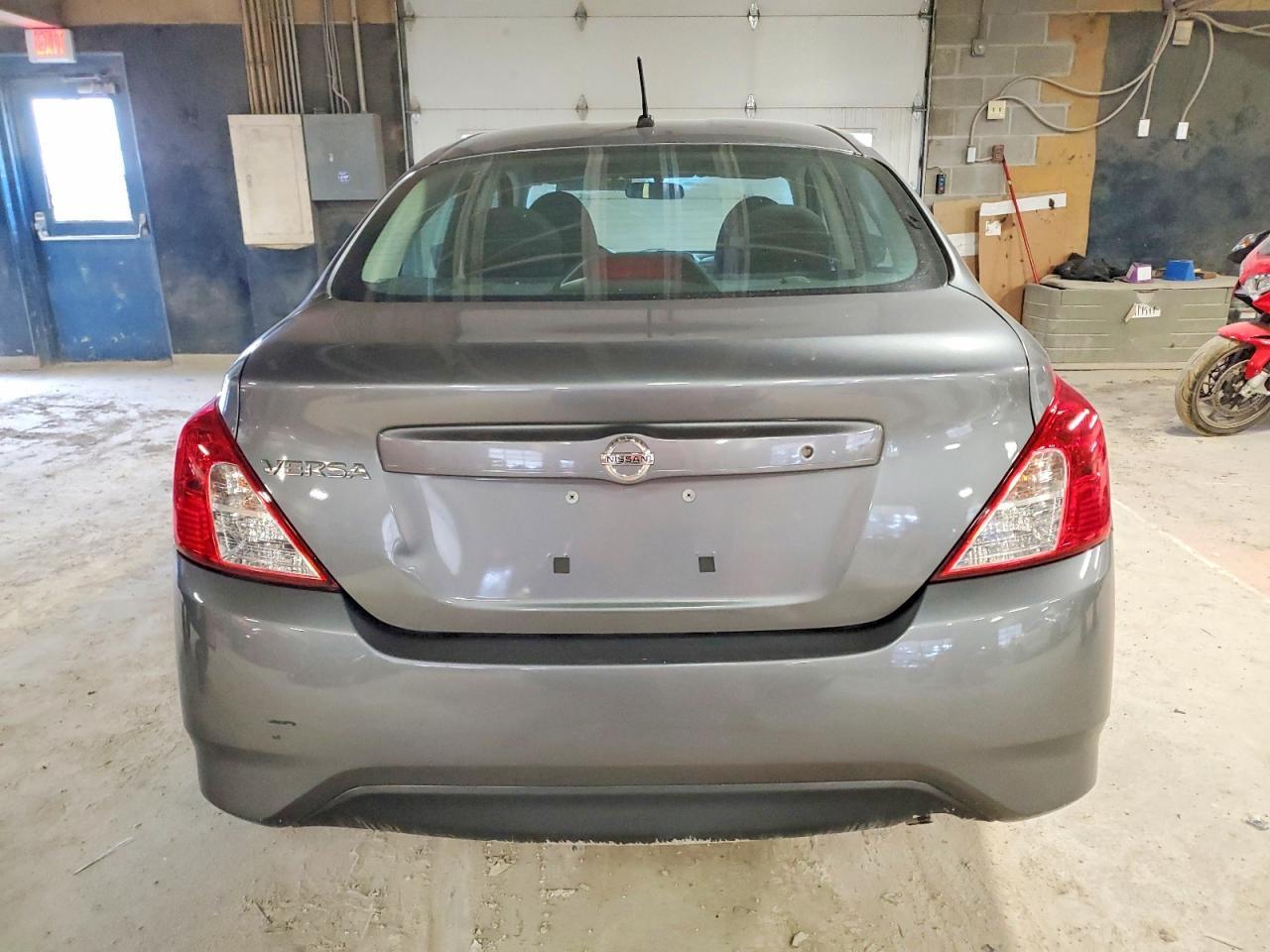 2017 Nissan Versa S - Image 6