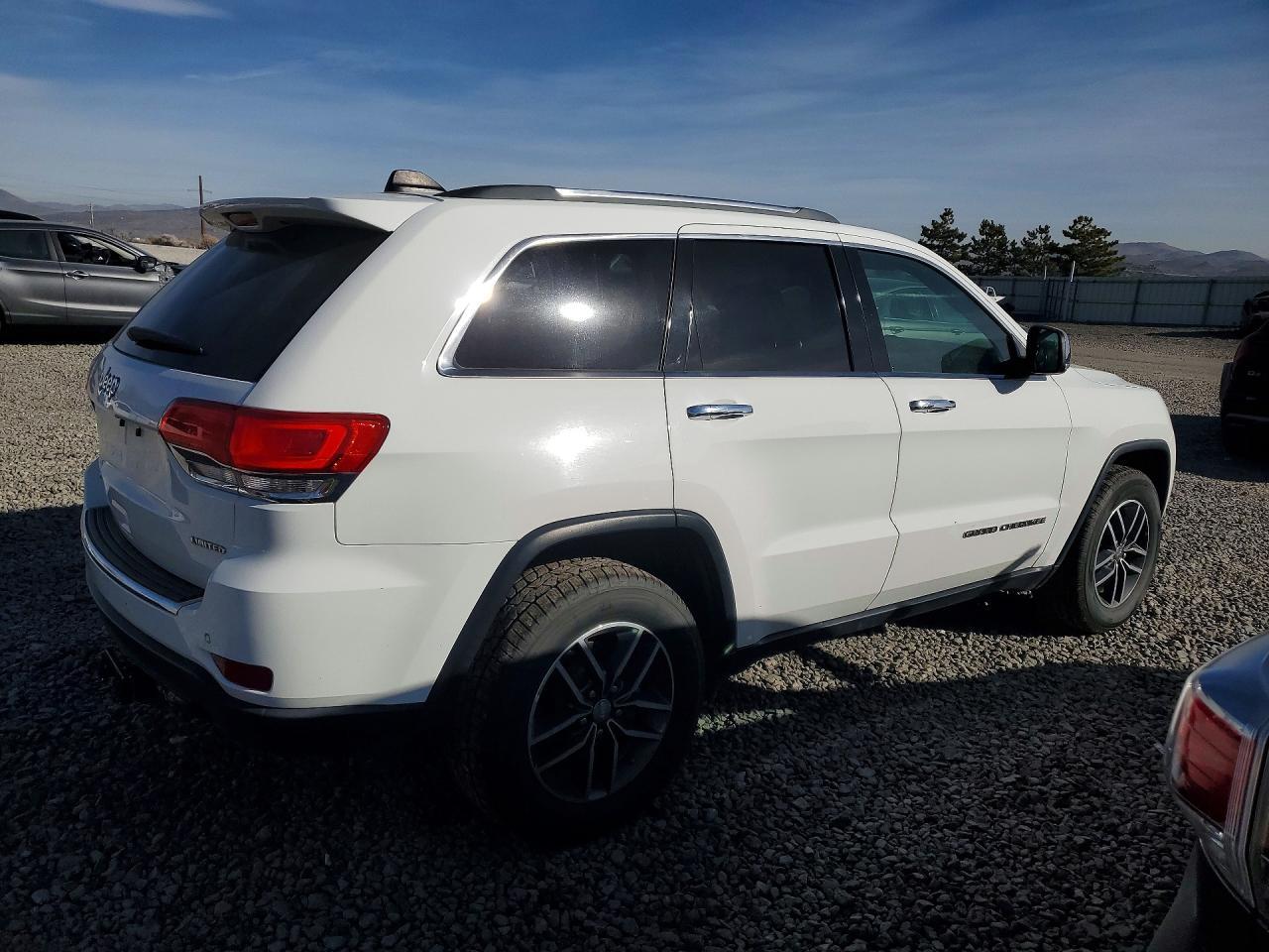 2018 Jeep Grand Cherokee Limited - Image 3