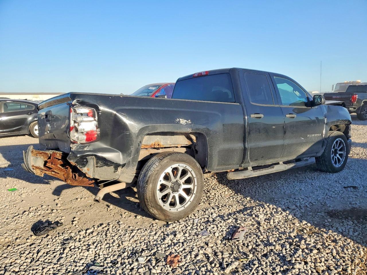 2015 Chevrolet Silverado C1500 - Image 3