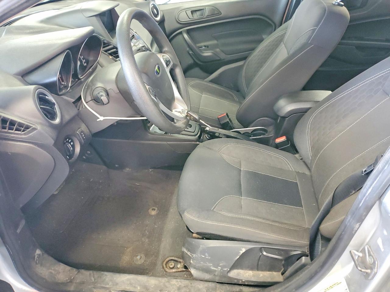 2019 Ford Fiesta Se - Фото 7