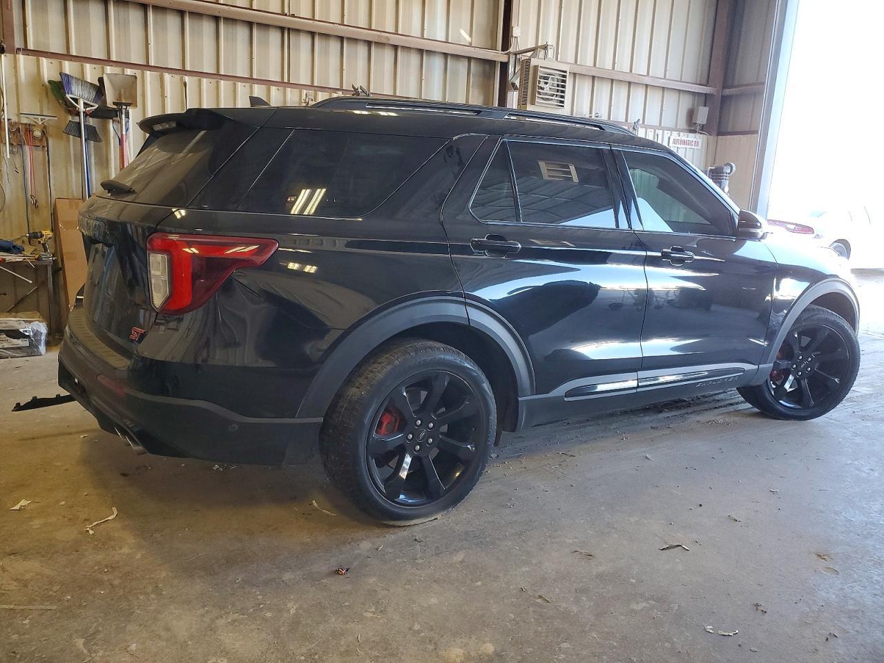 2021 Ford Explorer St - Фото 3