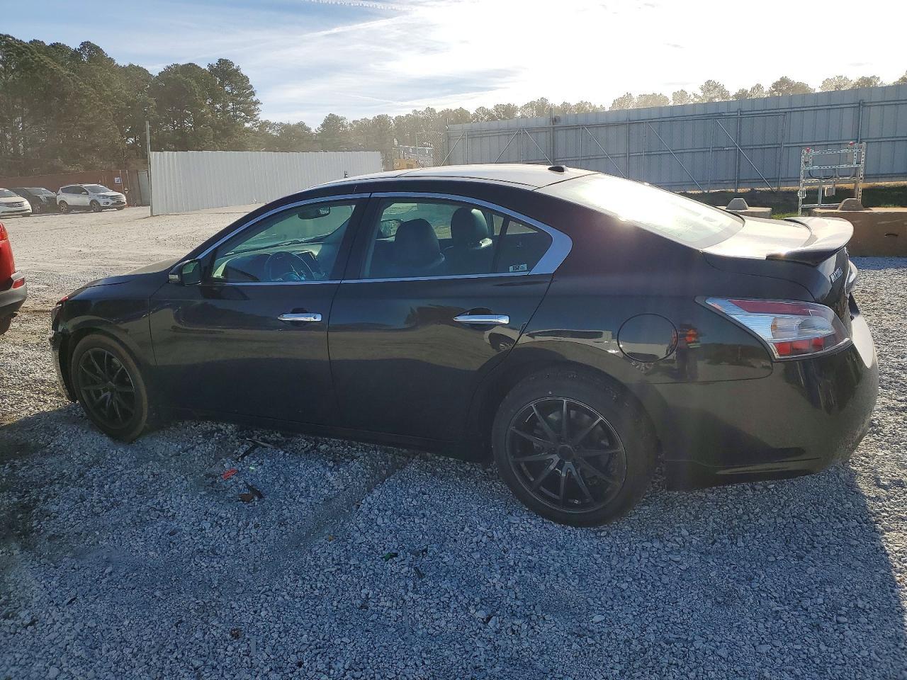 2014 Nissan Maxima S - Image 2