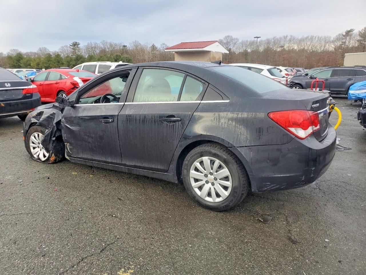 2011 Chevrolet Cruze Ls - Фото 2