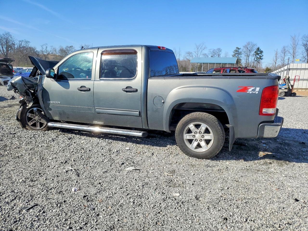 2011 GMC Sierra K1500 Sle - Image 2