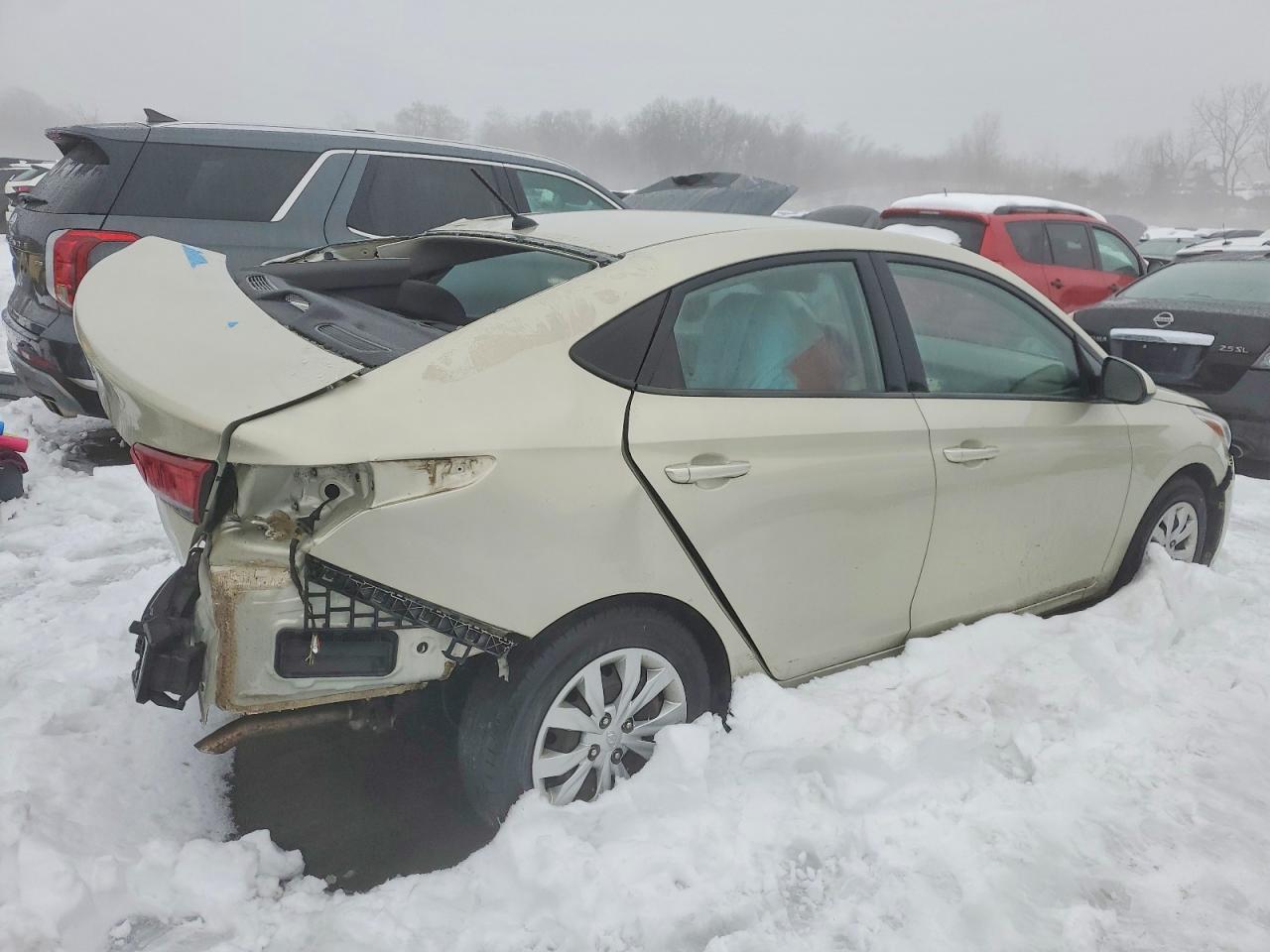 2020 Hyundai Accent Se - Фото 3