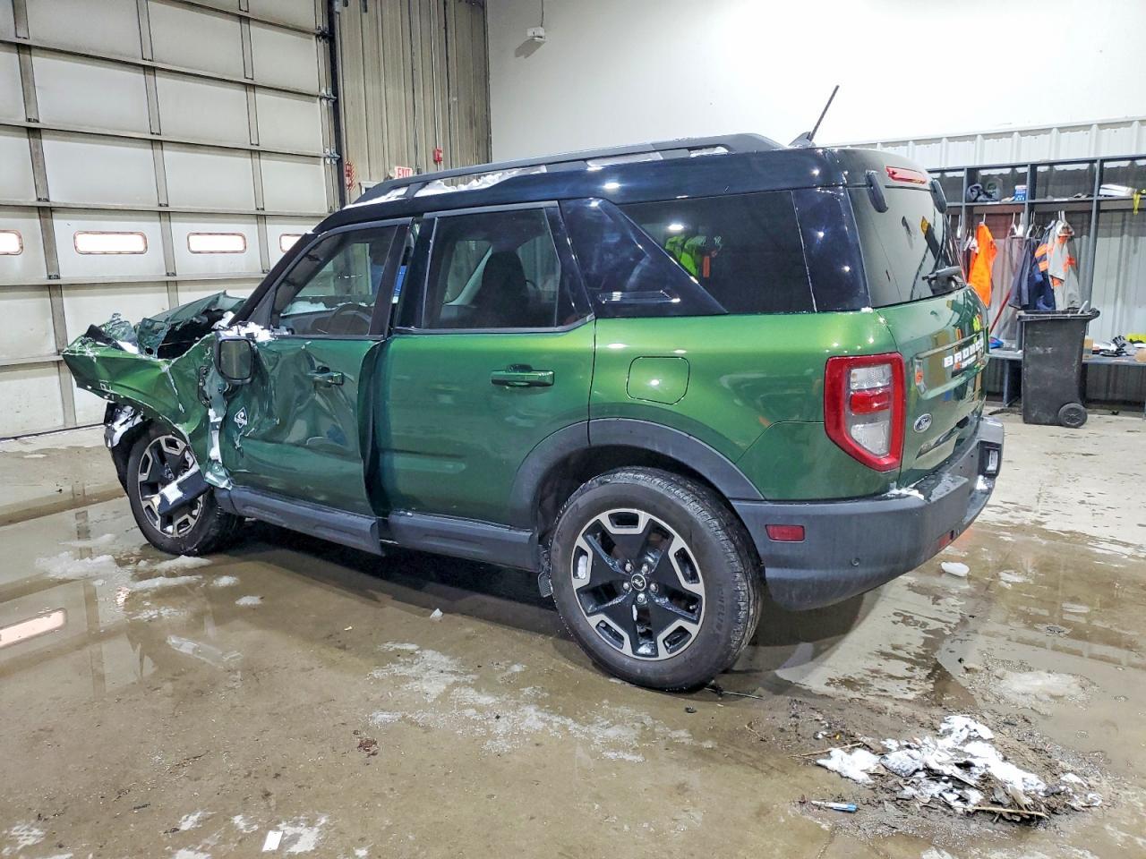 2024 Ford Bronco Sport Outer Banks - Фото 2