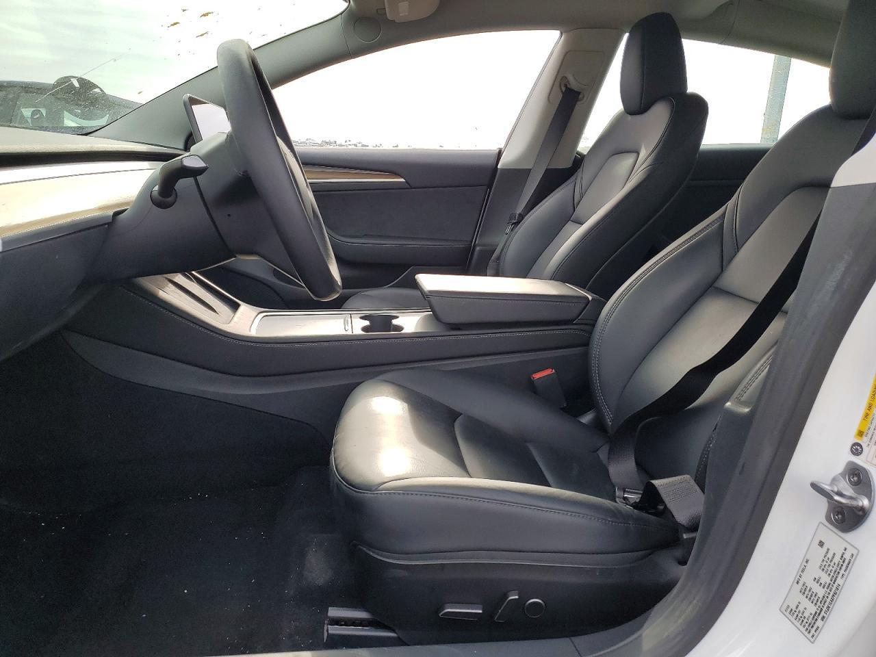 2023 Tesla Model 3 - Фото 7