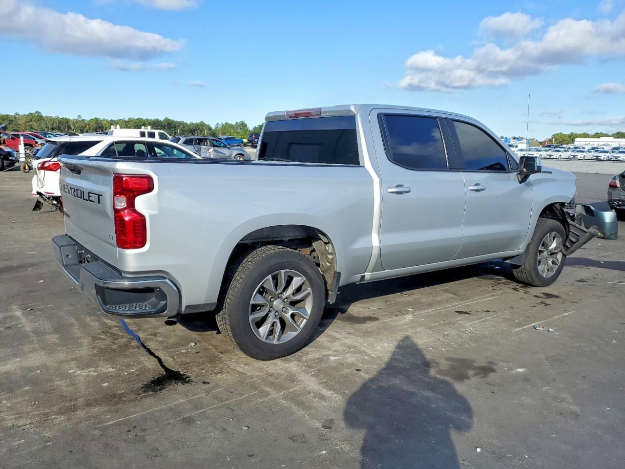 2020 Chevrolet Silverado C1500 Lt - Image 3