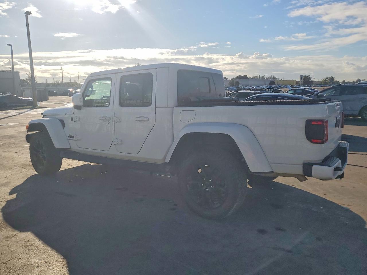 2023 Jeep Gladiator Overland - Фото 2
