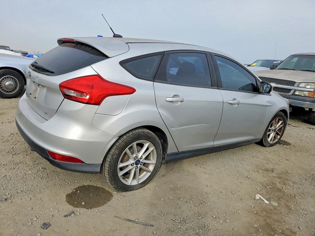 2015 Ford Focus Se - Image 3