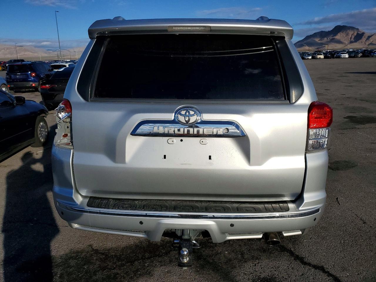 2010 Toyota 4Runner Sr5 - Фото 6