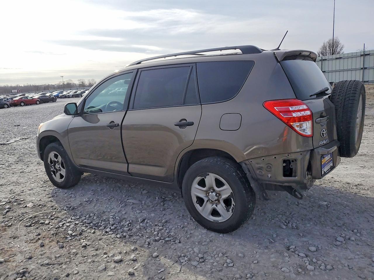 2011 Toyota Rav4 - Фото 2