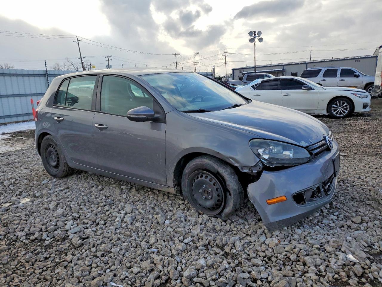 2010 Volkswagen Golf - Фото 4