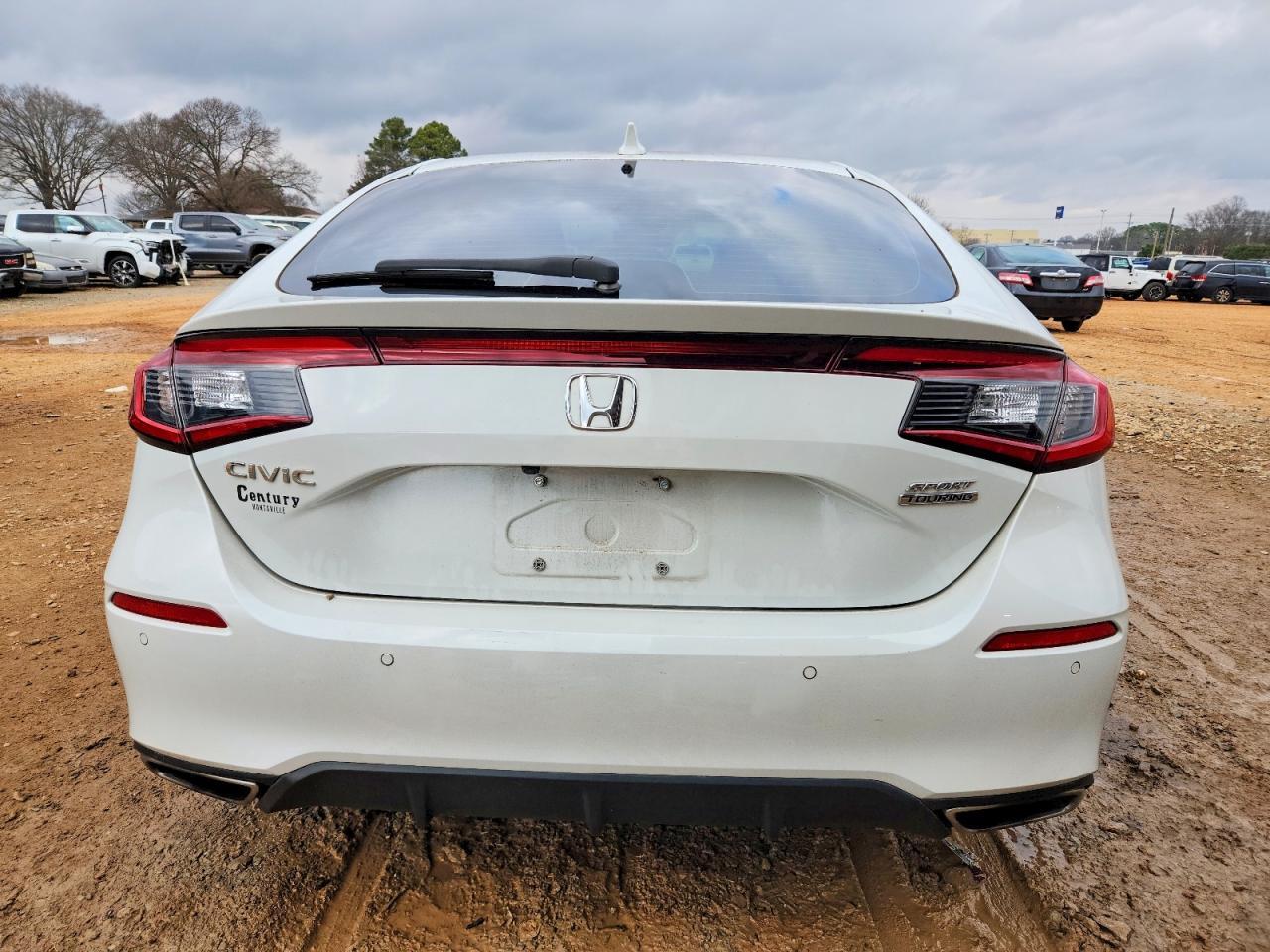 2023 Honda Civic Sport Touring - Image 6