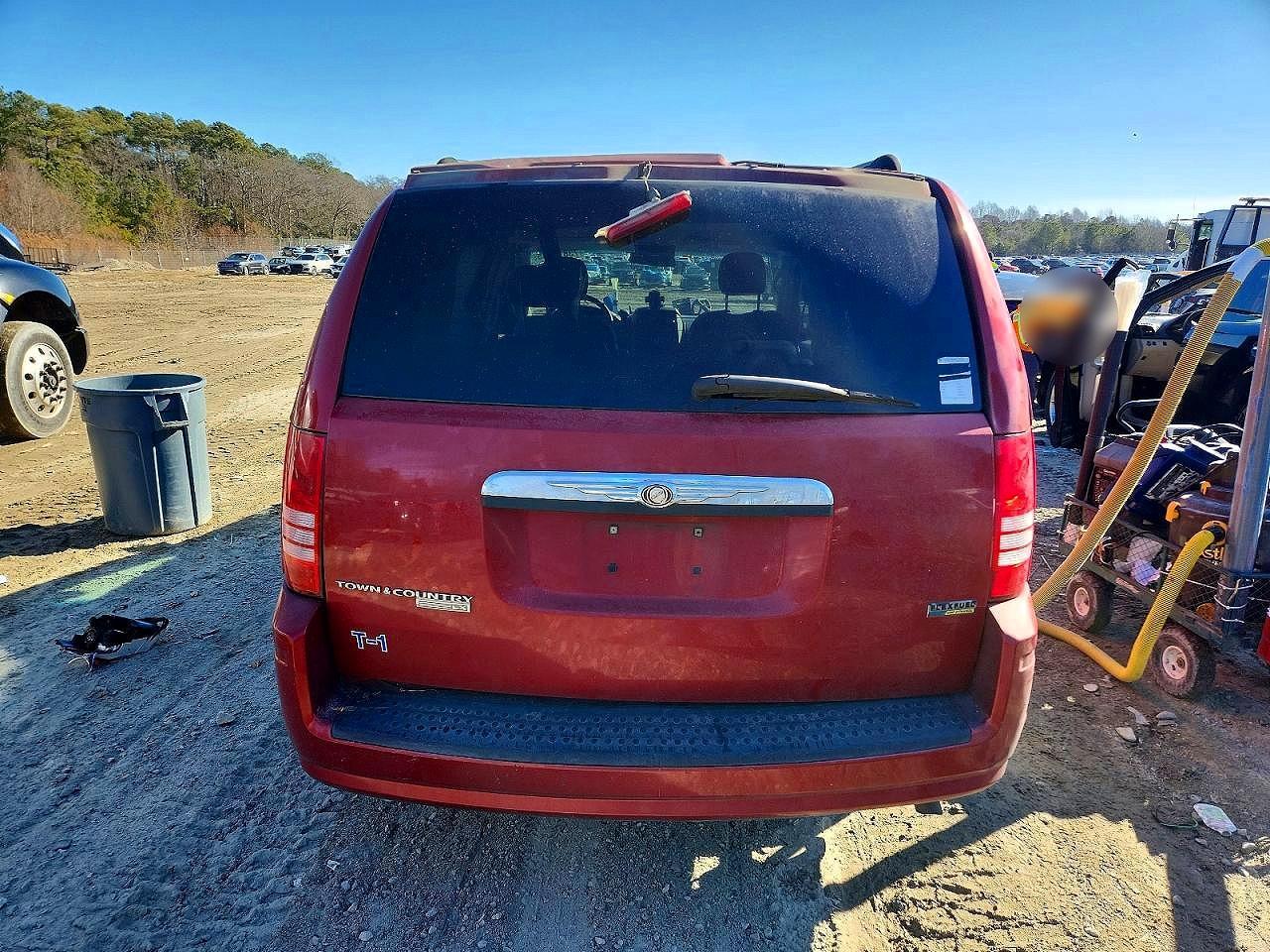 2008 Chrysler Town & Country Lx - Image 6