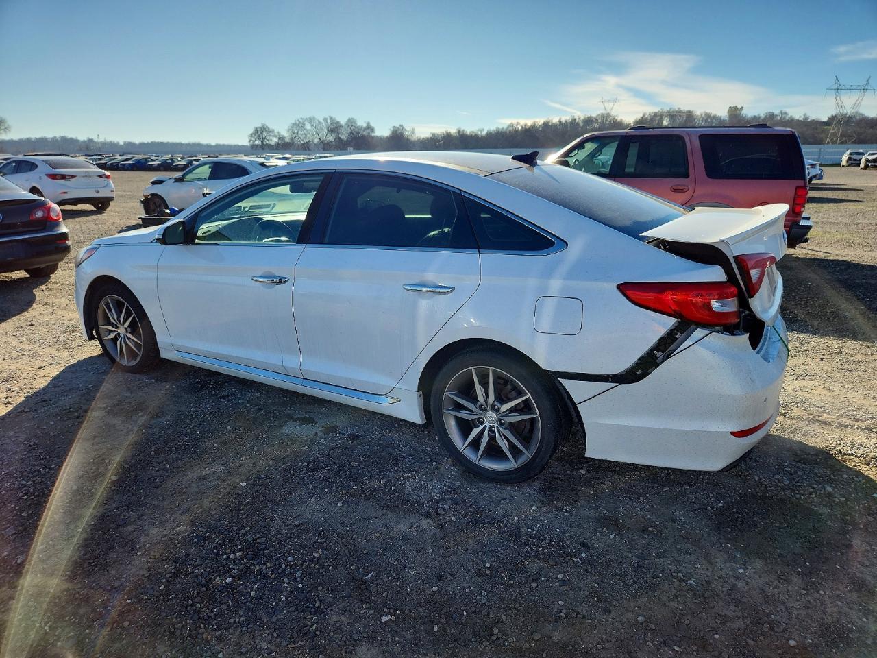 2015 Hyundai Sonata Sport - Фото 2