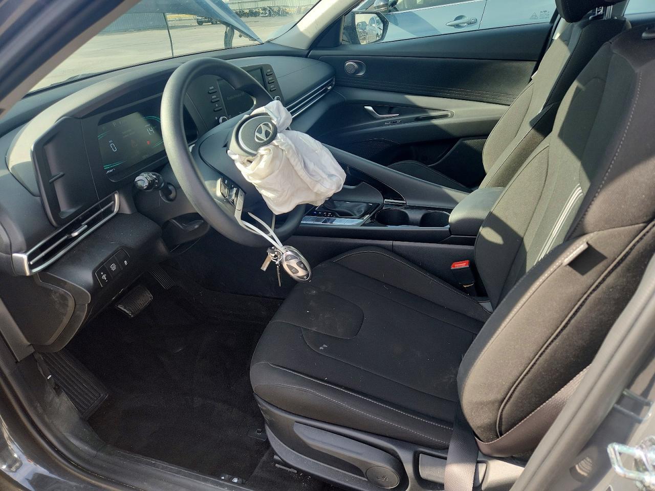 2025 Hyundai Elantra Blue - Фото 7