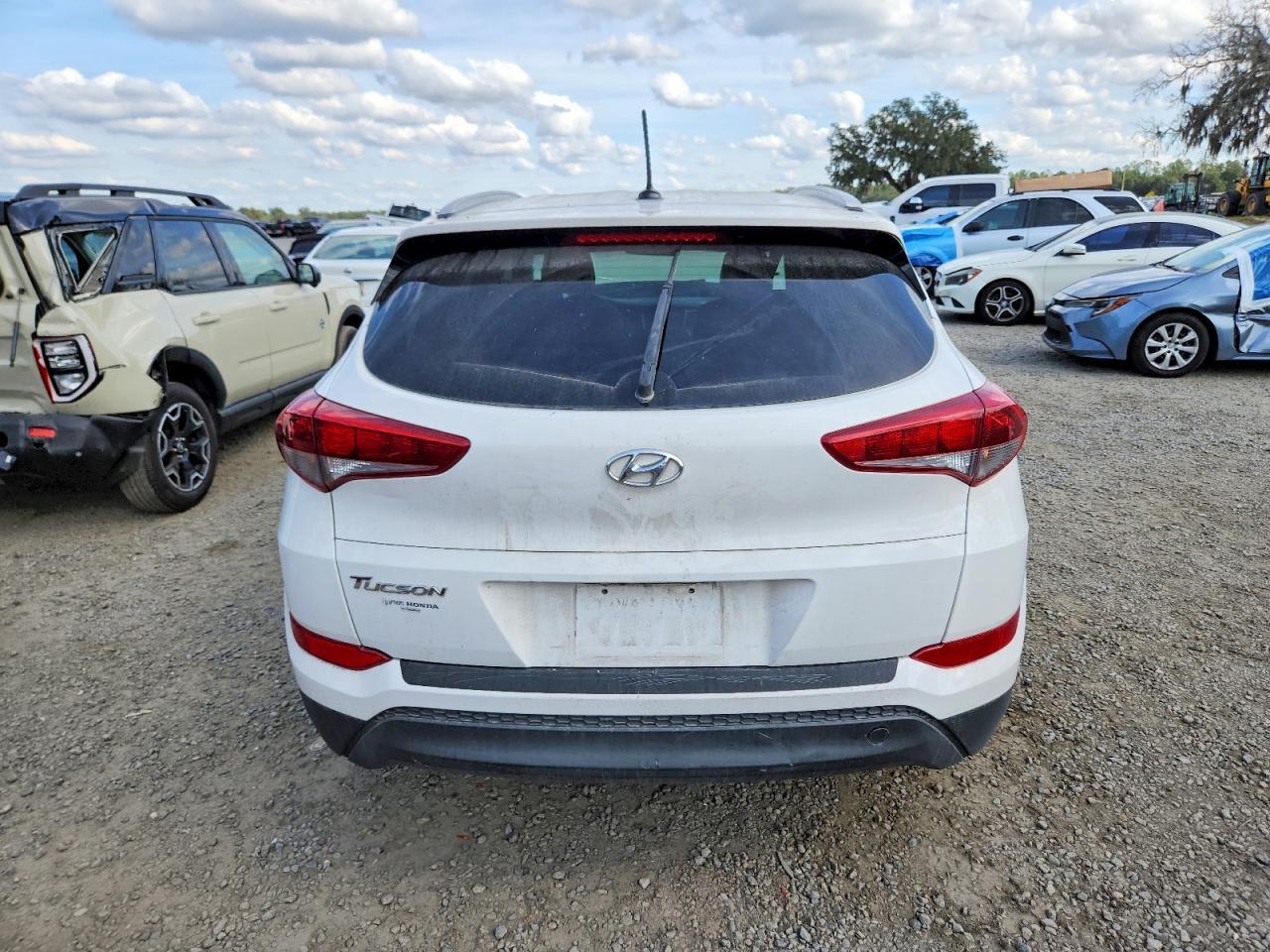 2016 Hyundai Tucson Limited - Image 6