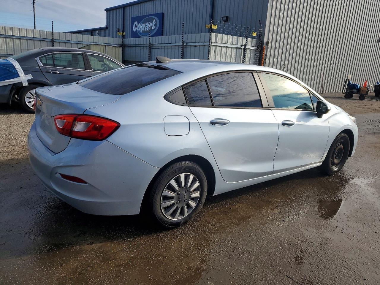 2018 Chevrolet Cruze Ls - Фото 3