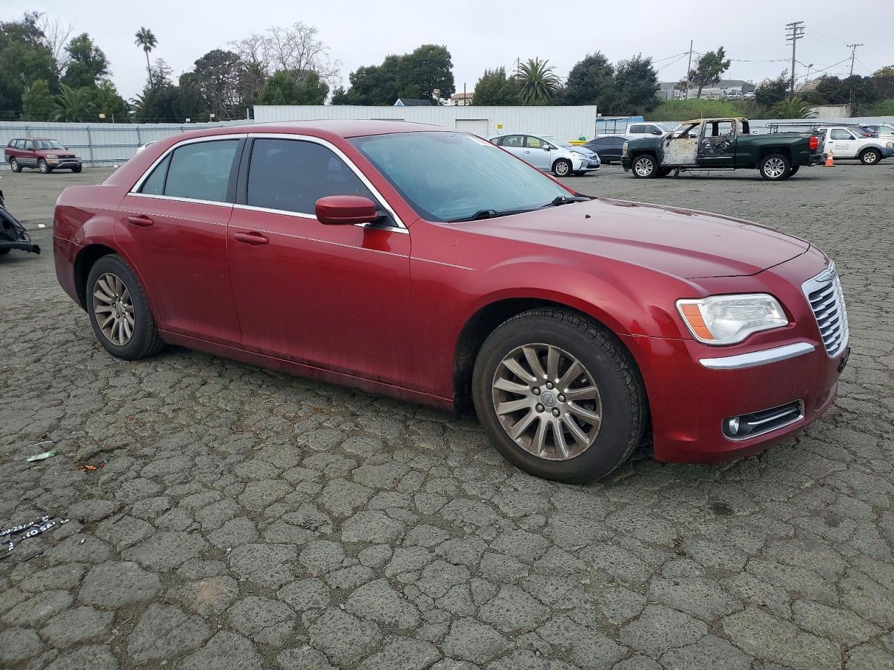 2013 Chrysler 300 - Фото 4