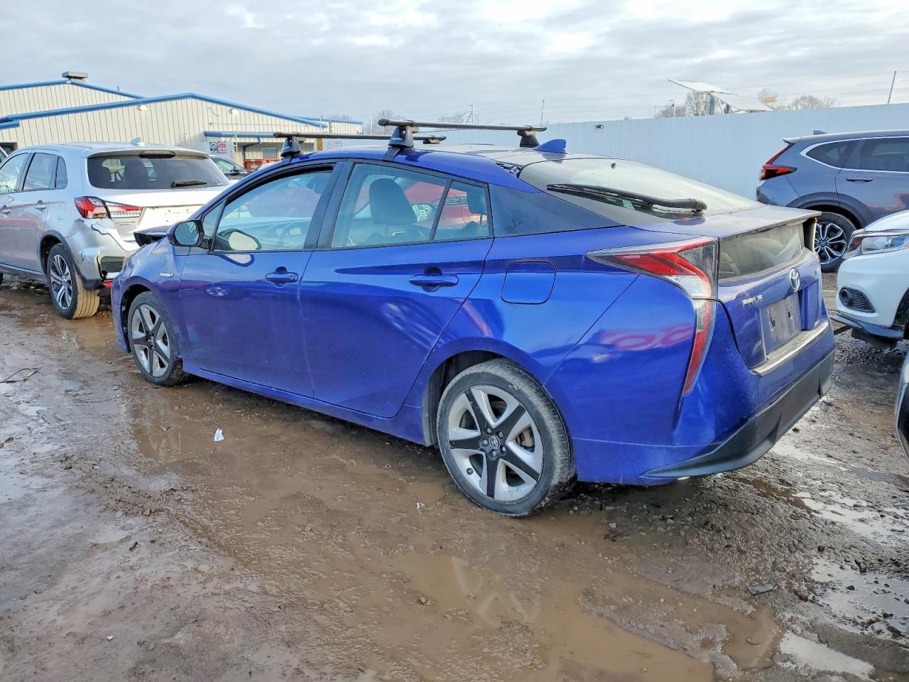 2016 Toyota Prius - Image 2