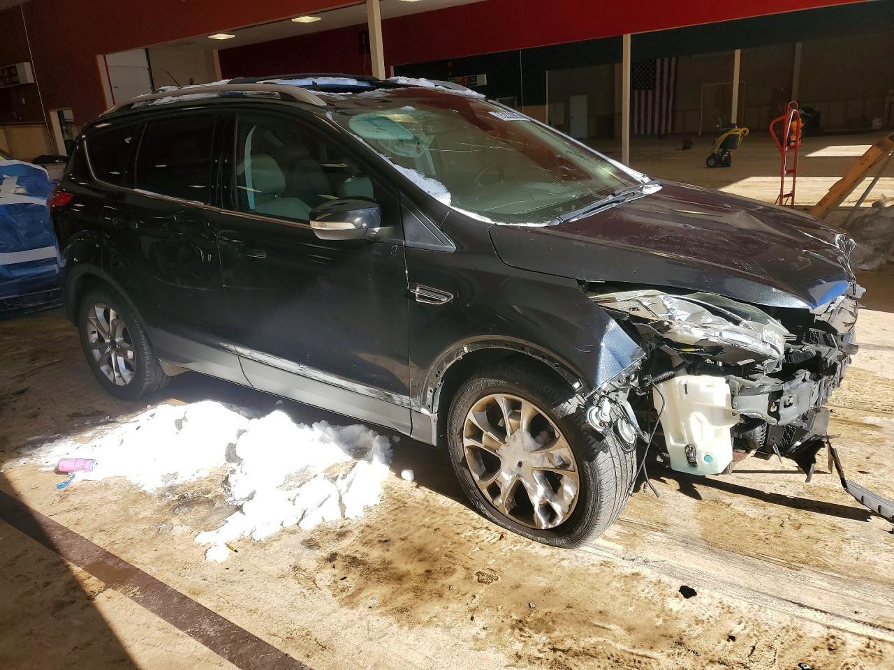 2015 Ford Escape Titanium - Image 4
