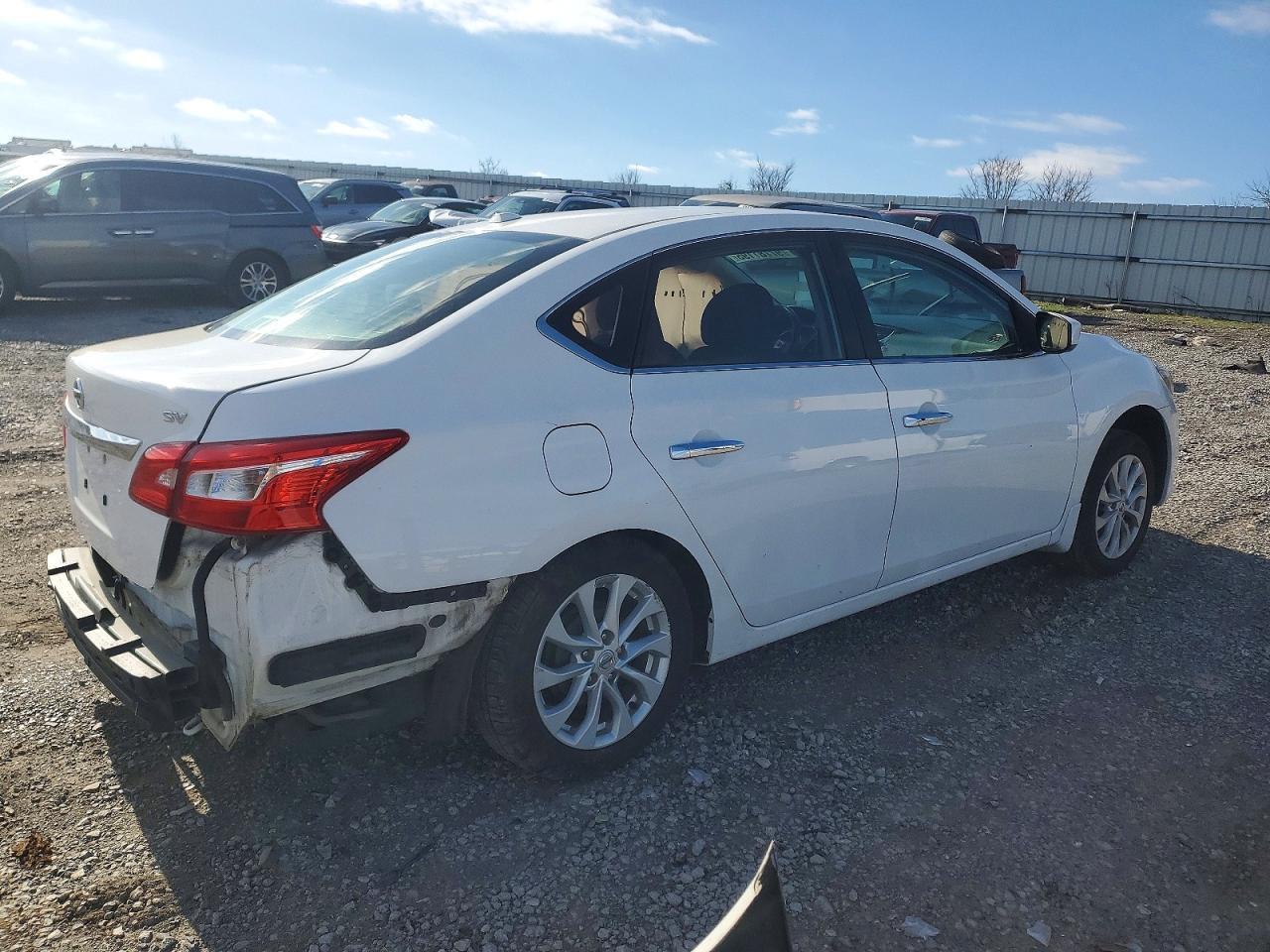 2019 Nissan Sentra S - Фото 3