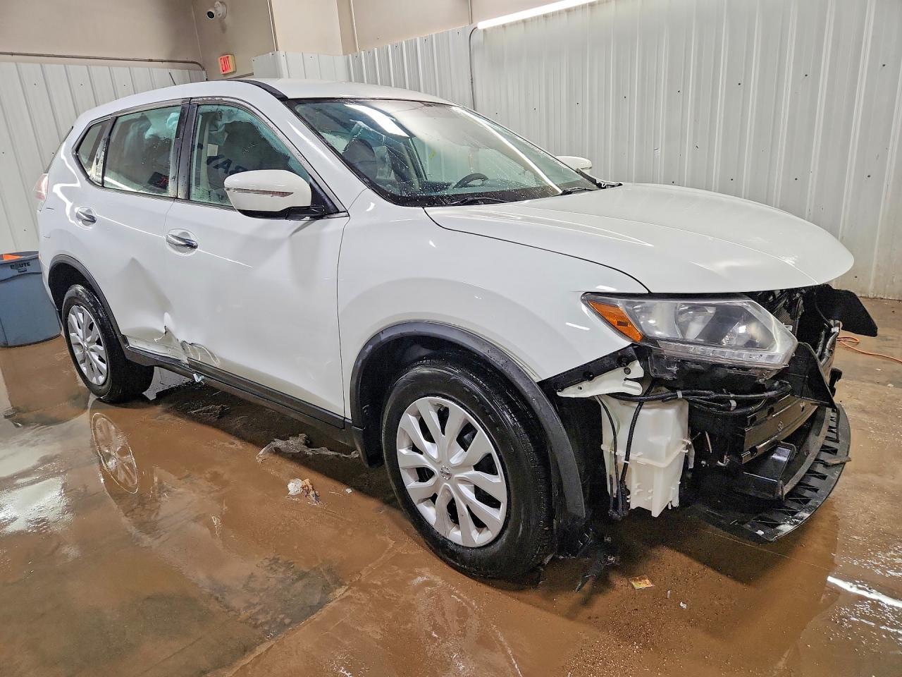 2015 Nissan Rogue S - Фото 4