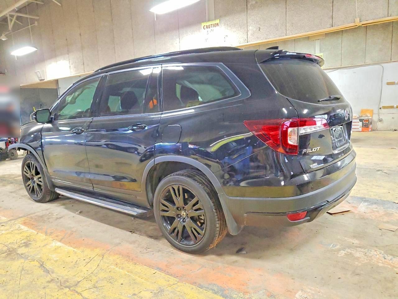 2022 Honda Pilot Black - Image 2