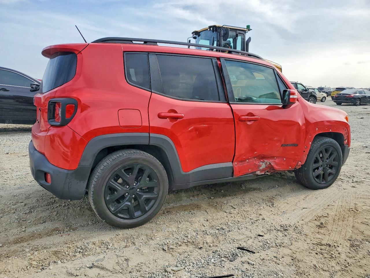 2017 Jeep Renegade Latitude - Image 3