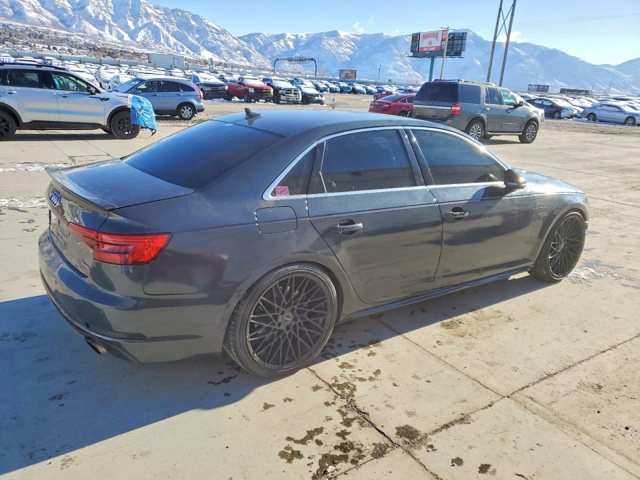 2017 Audi A4 Prestige - Фото 3