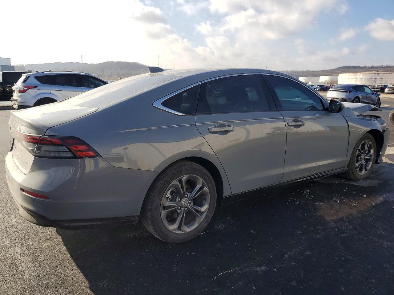 2025 Honda Accord Hybrid Exl - Фото 3