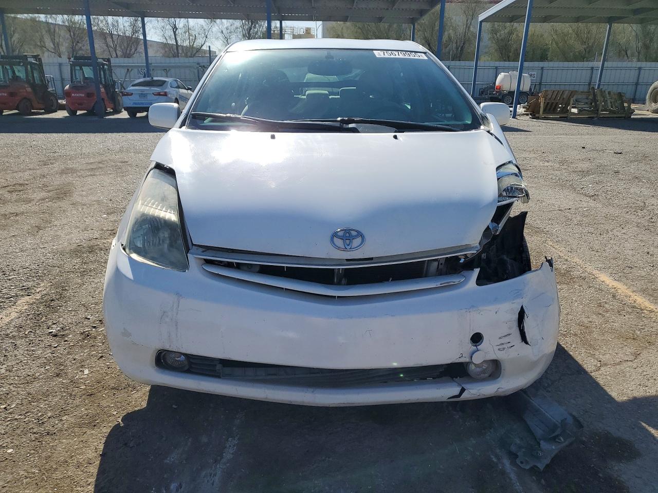 2004 Toyota Prius Base - Фото 5