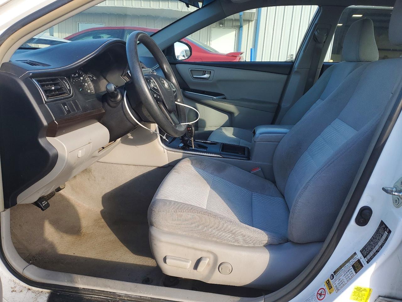 2015 Toyota Camry Le - Фото 7