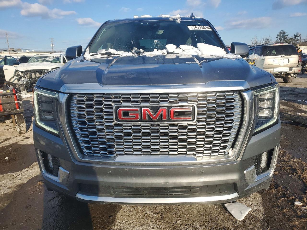2021 GMC Yukon Denali - Фото 5