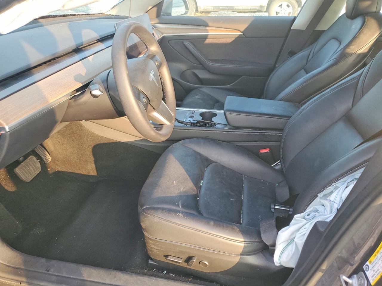 2023 Tesla Model 3 - Фото 7