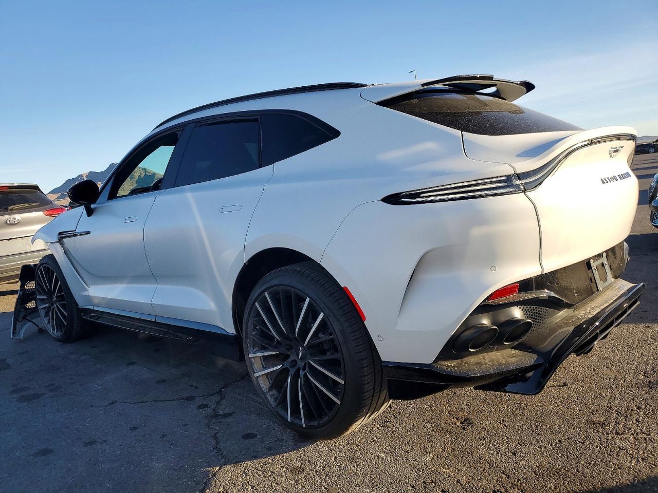 2024 Aston Martin Dbx 707 - Фото 2