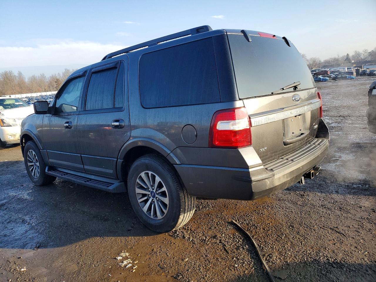 2017 Ford Expedition Xlt - Фото 2