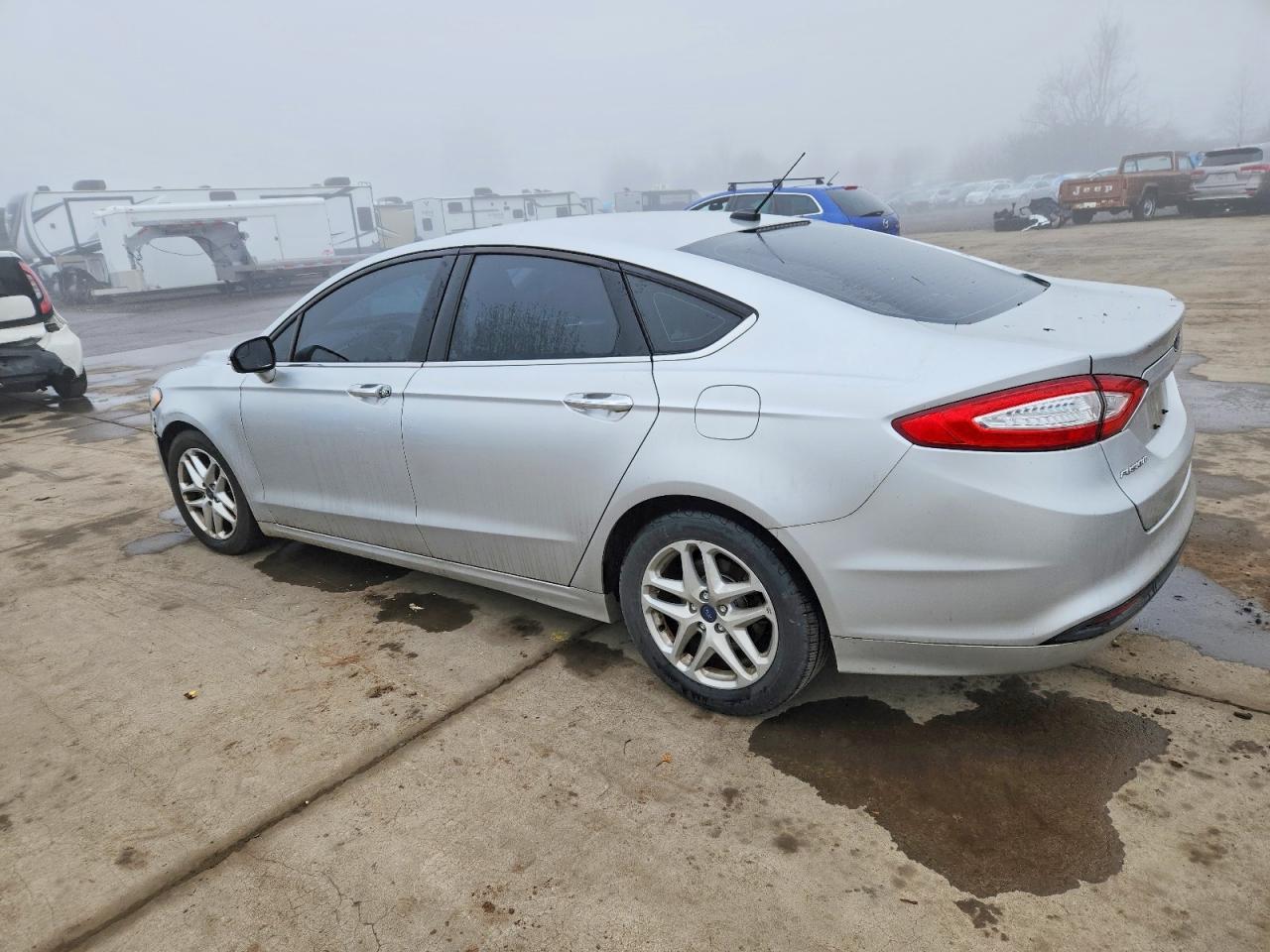 2016 Ford Fusion Se - Фото 2