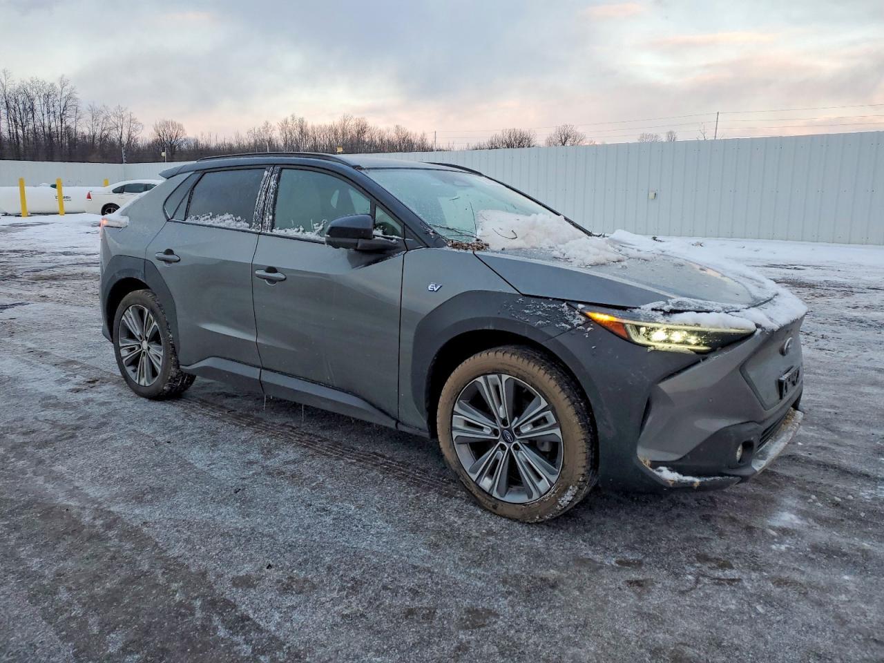 2023 Subaru Solterra Premium - Фото 4